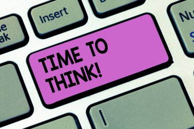 Yazılı not showingtime için düşünüyorum. İş fotoğraf vitrine tekrar düşünmek bazı şeyler yansıma klavye tuşuna basarak tuş takımı fikir bilgisayar ileti oluşturmak için niyet düşünmek için zaman zaman.