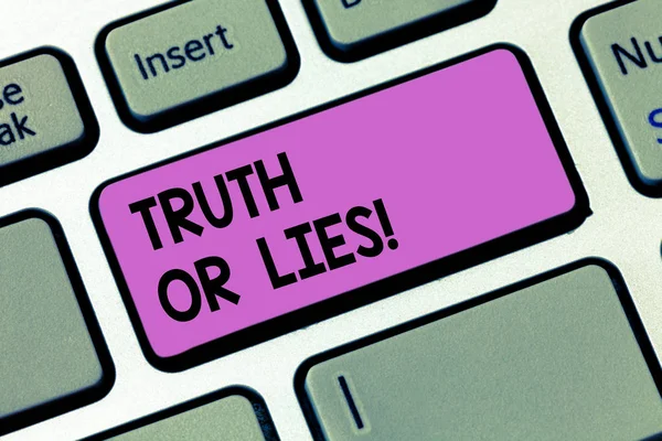 Writing note showingTruth Or Lies. Business photo showcasing Decide between a fact or telling a lie Doubt confusion Keyboard key Intention to create computer message pressing keypad idea. — Stock Photo, Image