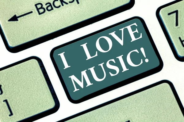 Segno di testo che mostra I Love Music. Foto concettuale Avendo affetto per i buoni suoni cantanti lirici musicisti Tastiera chiave Intenzione di creare messaggio del computer premendo idea tastiera . — Foto Stock