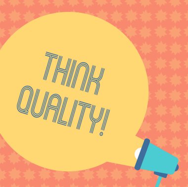 Kalite düşünüyorum gösterilen not yazma. Düşünme, yenilikçi değerli çözümler başarılı fikirler yuvarlak konuşma balonu geliyor Out of megafon duyuru için vitrine iş fotoğraf.