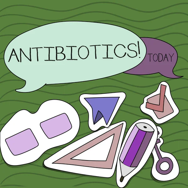 手書き文章抗生物質。細菌感染症の治療と予防に使用される薬剤を意味概念. — ストック写真