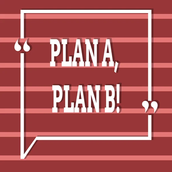 Textschild mit Plan b. konzeptionelle Foto strategische Lösungen Ideen Wege folgen zur Auswahl. — Stockfoto
