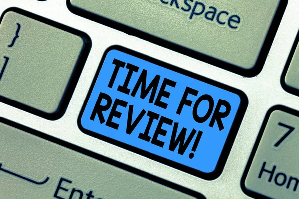 Word metin Time için yorumu yazma. İş kavramı değerlendirme geribildirim an Perforanalysisce oranı değerlendirmek klavye tuşuna basarak tuş takımı fikir bilgisayar ileti oluşturmak için niyet için.