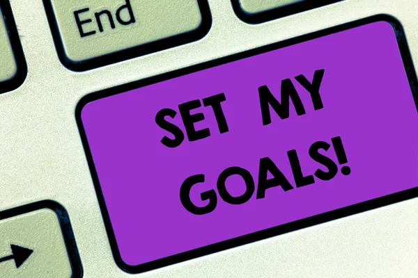 Writing note showing Setting My Goals. Business photo showcasing create something that want accomplish and establishing Keyboard key Intention to create computer message pressing keypad idea. — Stock Photo, Image