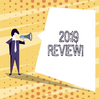 Kavramsal el 2019 inceleme gösterilen yazma. Geçmiş yıl olayları ana eylemler ya da iyi gösterir işadamı bağırarak megafon ve beyaz konuşma balonu hatırlayarak iş fotoğraf metin.