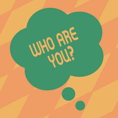 Kim sana soru gösterilen metin işareti. Kavramsal fotoğraf sunumu reklamlar için onun kimlik veya demonstratingal bilgi boş renk çiçek şekil düşündüm konuşma balonu fotoğraf hakkında soran.