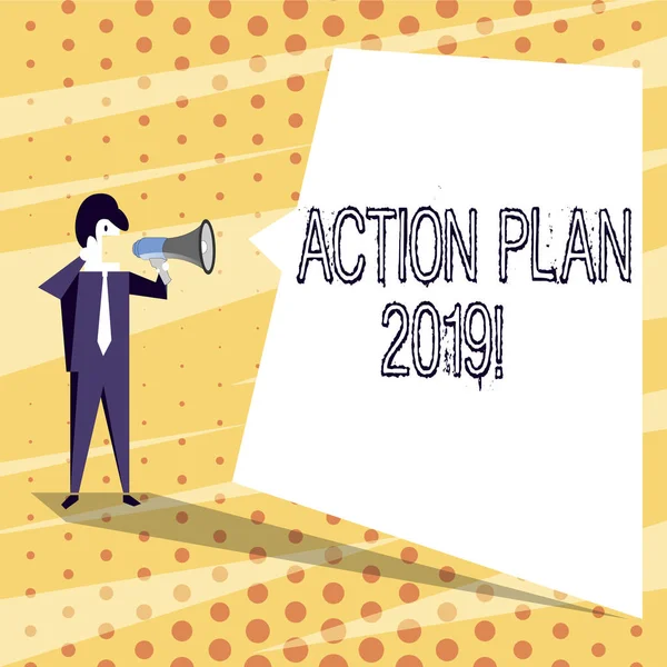 Conceptuele hand schrijven weergegeven: actieplan 2019. Voorgestelde strategie of cursus van acties voor het lopende jaar zakenman schreeuwen op de megafoon en wit tekstballon foto tekst van de Business. — Stockfoto