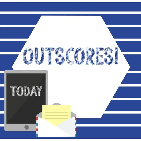 Szöveg jel mutatja a Outscores. Fogalmi fénykép pontszám több pontot mint mások vizsgálat vizsgálatok futó egészségügyi nyitott boríték és papír üres táblaszámítógép képernyő színes üres hely. — Stock Fotó
