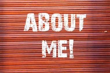 Birisi liste, iyi ve kötü haber için metin hakkında bana iş kavramı yazma Word özellikleri tuğla duvar sanatı duvarda yazılı Graffiti motivasyonel arama gibi.