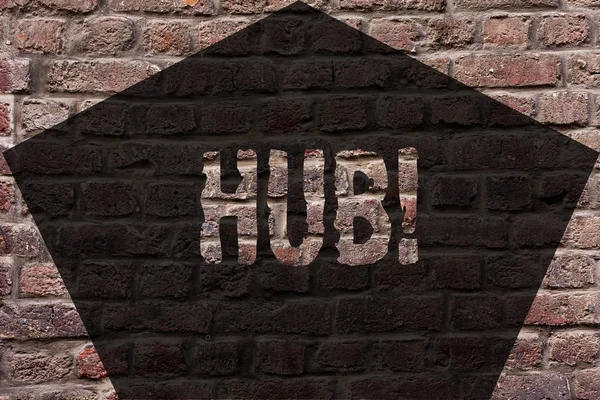 Почерк Hub. Концепция означает устройство, соединяющее компьютеры Центр колесной деятельности Транспорт Кирпичная стена искусства, как граффити мотивационный вызов написан на стене . — стоковое фото