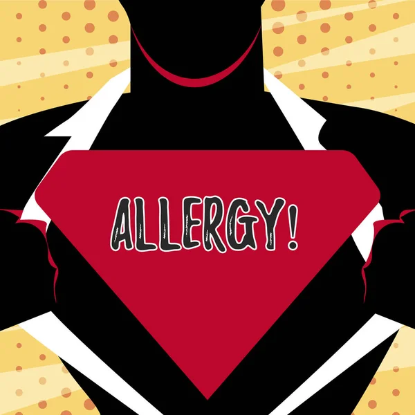 アレルギーを示すコンセプチュアル・ハンド・ライティング。ビジネス写真テキスト過敏症による免疫の被害 diagnised 男は、空白の三角ロゴを明らかにするために彼のシャツを開いている. — ストック写真
