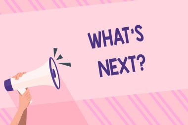 S sonraki soruya ne gösterilen metin işareti. Onun gelecek eylemleri veya insan elini sıkıca tutan davranışları hakkında bir megafon ses simgesi boş metin alanı ile gösteren soran kavramsal fotoğraf.