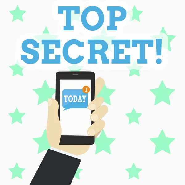 Writing Obs visar Top Secret. Företag foto annonstexter högsta secrec mycket konfidentiella filer informationer eller platser mänskliga Hand hålla Smartphone med oläst meddelande på skärmen. — Stockfoto