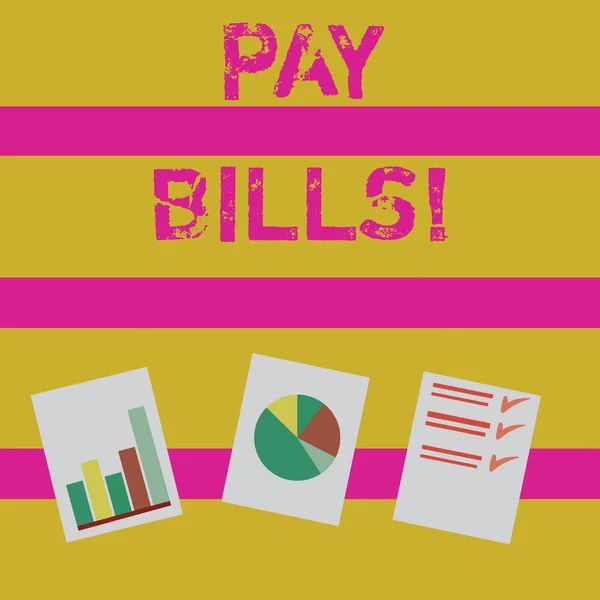 文字书写文本支付法案。用于支付总金额成本或费用的支出清单的业务概念在白皮书上显示条形图、数据和饼图图表. — 图库照片