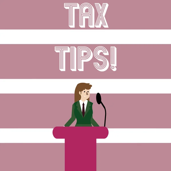 Schrijven van notitie weergegeven: Tax Tips. Zakelijke foto presentatie van de verplichte bijdrage aan de staat inkomsten geheven door regering zakenvrouw achter Podium Rostrum spreken op microfoon. — Stockfoto