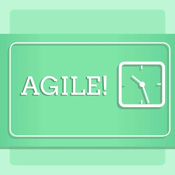 Escrevendo nota mostrando Agile. Foto de negócios mostrando Desenvolva uma agilidade para o crescimento tecnológico Design moderno do relógio quadrado em dois tons Pastel Backdrop . — Fotografia de Stock