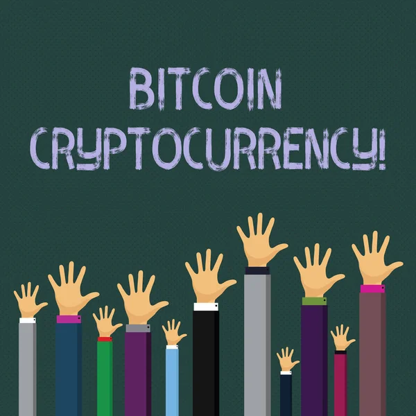 Megjegyzés: Bitcoin Cryptocurrency bemutató írás. Üzleti fénykép bemutató digitális fizetési pénznem cryptocurrencies üzletemberek kezét emeli fel fölött a fej, Palm előtt hasznosítja. — Stock Fotó