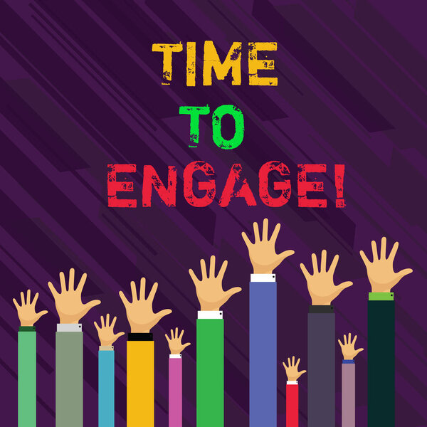 Концептуальный почерк, показывающий время для участия. Деловое фото, демонстрирующее репетитора, который полностью занят или имеет ваше полное внимание Деловые люди поднимают руки над головой, Palm In Front
.