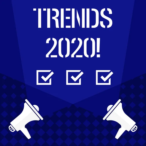 Het schrijven van nota Trends 2020 tonen. Zakelijke foto presentatie van de algemene richting waarin iets zich ontwikkelt volgend jaar Spotlight kriskras omhoog van megafoons op de verdieping. — Stockfoto
