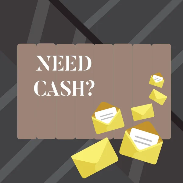 Szöveg jel mutatja kell készpénz kérdés. Fogalmi fénykép, amikor azt kérdezi valaki, ha ő szükséges pénzt a zárt és a nyitott boríték levél felhúzott a tetején színes levélpapír. — Stock Fotó