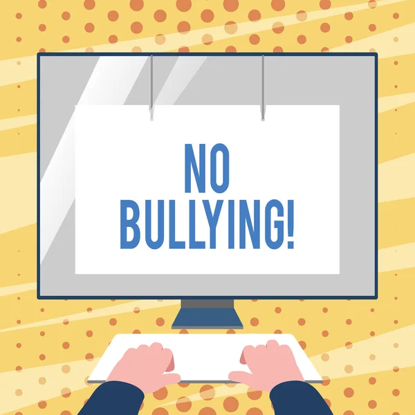 Escritura manual conceptual que muestra No Bullying. Texto de la foto comercial detener el comportamiento agresivo entre los niños desequilibrio de potencia Manos en el teclado Monitor blanco frontal con protector de pantalla . —  Fotos de Stock