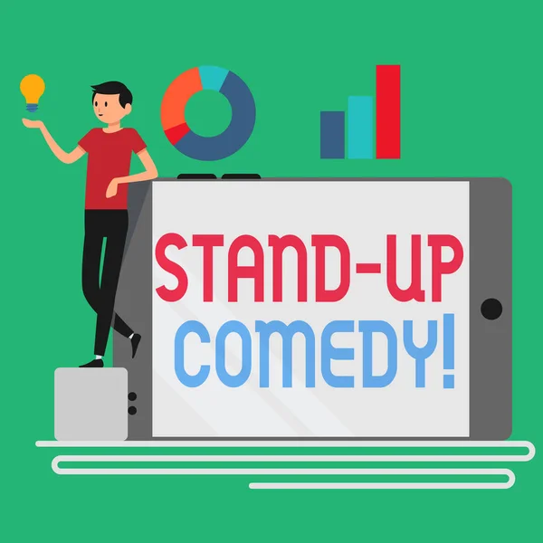 Szöveges jel mutatja stand up comedy. Fogalmi fotó komikus stílus, amelyben végez első élő közönség ember támaszkodva az üres okostelefon bekapcsolt az oldalán grafikon és Idea Icon. — Stock Fotó