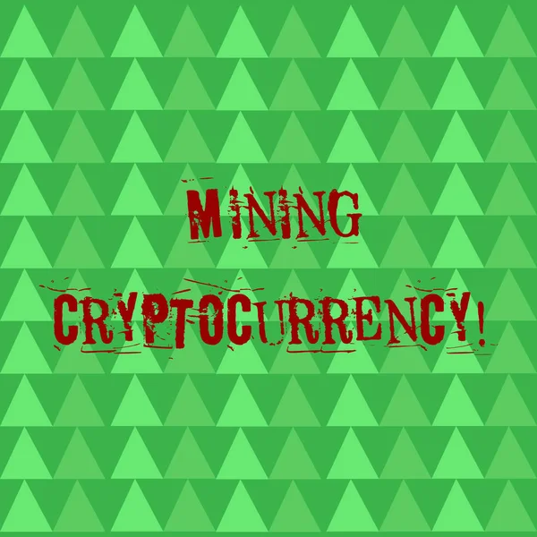 Madencilik cryptocurrency gösteren kavramsal el yazma. Dijital para sisteminde hareketin iş fotoğraf metin işleme soyut şekil küçük ağaçlar gibi satırlar yeşil üçgenler deseni.