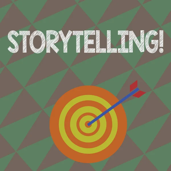 Note d'écriture montrant Storytelling. Photo d'affaires montrant l'activité d'écriture d'histoires pour les publier au public Dart Board dans un style concentrique avec flèche frapper le centre Bulls Eye . — Photo