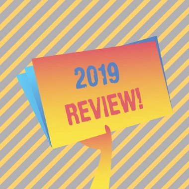 2019 yorumu gösteren yazma notu. Geçmiş yıl olayları anımsamak iş fotoğraf vitrine ana eylemleri veya iyi gösterir el Holding boş alan renk dosya klasörü iç sayfa ile.