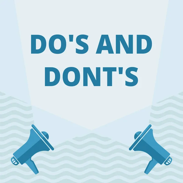 Escritura de texto a mano Do S And Dont S. Concepto que significa Reglas o costumbres concernientes a alguna actividad o acciones Blank Double Spotlight Crisscrossing Upward from Two Megaphones on the Floor . — Foto de Stock