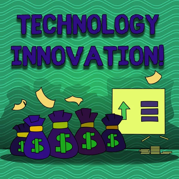Texto para escrita de palavras Tecnologia Inovação. Conceito de negócio para mudanças técnicas significativas de produtos e processos Saco de Dinheiro Colorido com Dólar Sinal de Moeda e Seta com Notas em Branco . — Fotografia de Stock