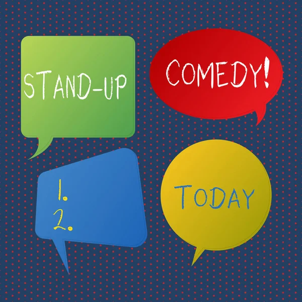 El yazısı metin yazma stand up komedi. Farklı şekiller ve renk birden fazla sohbet için komedyen ön canlı izleyici boş konuşma kabarcık Sticker gerçekleştiren komik tarzı anlam kavramı.