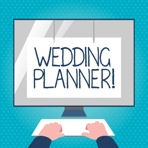 Znak tekstowy przedstawiający Wedding Planner. Koncepcyjny profesjonalny Photo, który pomaga w planowaniu projektowania i analysisagement ręce na klawiaturę Mockup przód pustego białego monitora z Ochraniacz ekranu. — Zdjęcie stockowe