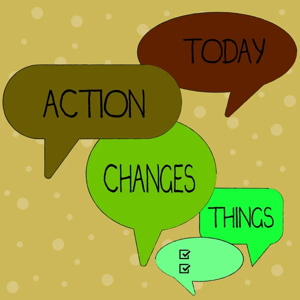 Text sign showing Action Changes Things. Conceptual photo start doing something against problem resolve or achieve it Many Color Speech Bubble in Different Sizes and Shade for Group Discussion. — Stock Photo, Image