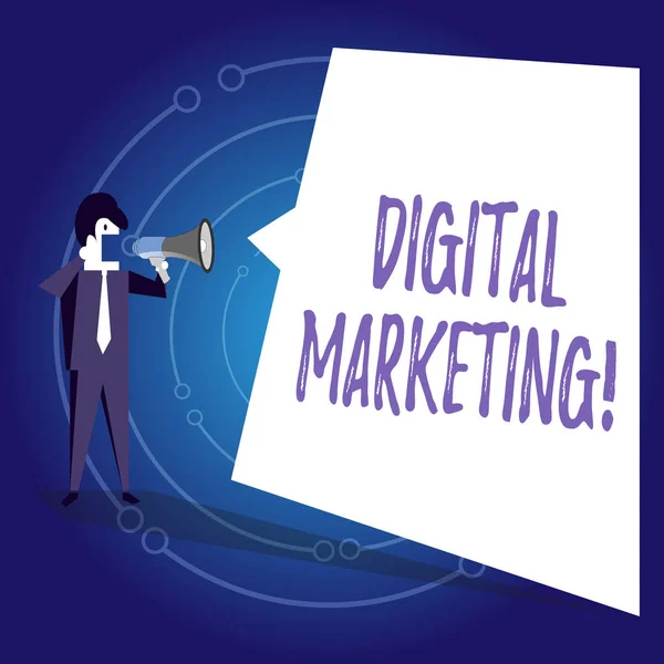 Γραπτό σημείωμα που δείχνει Ψηφιακό Μάρκετινγκ. Επιχειρηματική φωτογραφία που παρουσιάζει τα προϊόντα ή τις υπηρεσίες της αγοράς χρησιμοποιώντας τεχνολογίες στο Διαδίκτυο Businessman Φωνάζοντας για Megaphone και White Speech Bubble. — Φωτογραφία Αρχείου