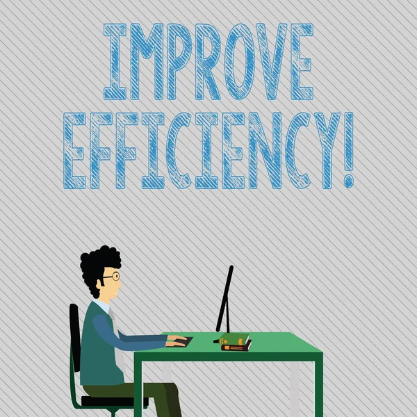 Signe texte montrant Améliorer l'efficacité. Photo conceptuelle augmenter la qualité d'être en mesure de faire une tâche avec succès Homme d'affaires assis directement sur la chaise de travail sur l'ordinateur et les livres sur la table . — Photo