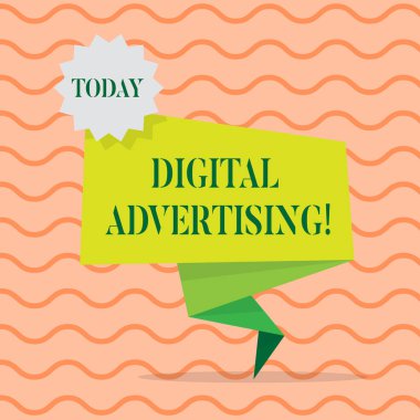 Kelime yazma metni Dijital Reklamcılık. İnternet Boş Alan Yeşil İki Ton Katlanmış Posta Damgalı Posta Şeridi kullanan ürün veya hizmet pazarlama konsepti.