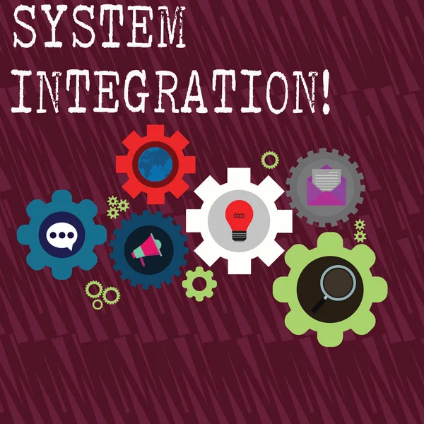 Textsystemintegration. Business-Konzept für den Prozess der Zusammenführung der Komponenten-Subsystem-Satz von globalen Online-Social-Networking-Symbole in bunten Zahnrad Zahnrad Getriebe. — Stockfoto