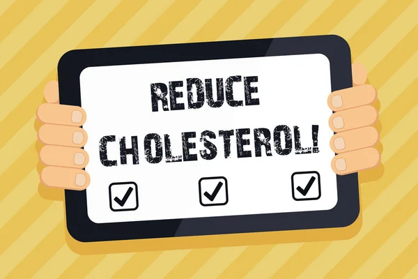Szöveges jel, amely csökkenti a koleszterinszintet. Fogalmi fotó csökkenti a bevitt telített zsírok a diéta Color Tablet smartphone üres Screen kapaszkodás a vissza a Gadget. — Stock Fotó