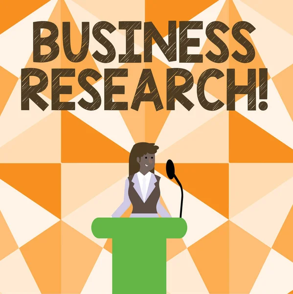 Tekst schrijven Business Research. Bedrijfsconcept voor het verkrijgen van gedetailleerde informatie over het bedrijf Zakenvrouw Staande Achter Podium Rostrum Spreken op Draadloze Microfoon. — Stockfoto