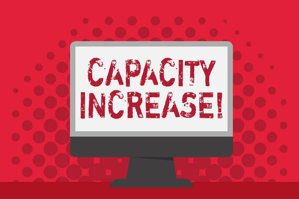 Texto de escritura de palabras Capacidad Aumento. Concepto de negocio para cumplir con un aumento real en deanalysisd, o uno anticipado Espacio en blanco ordenador colorido monitor pantalla independiente en la tabla . —  Fotos de Stock