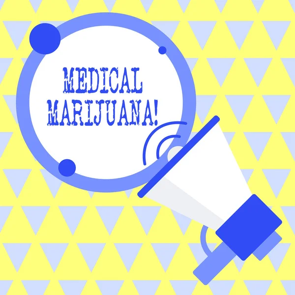 Text skylt som visar medicinsk marijuana. Konceptuell bild rekommenderas genom att undersöka som behandling av ett medicinskt tillstånd. — Stockfoto