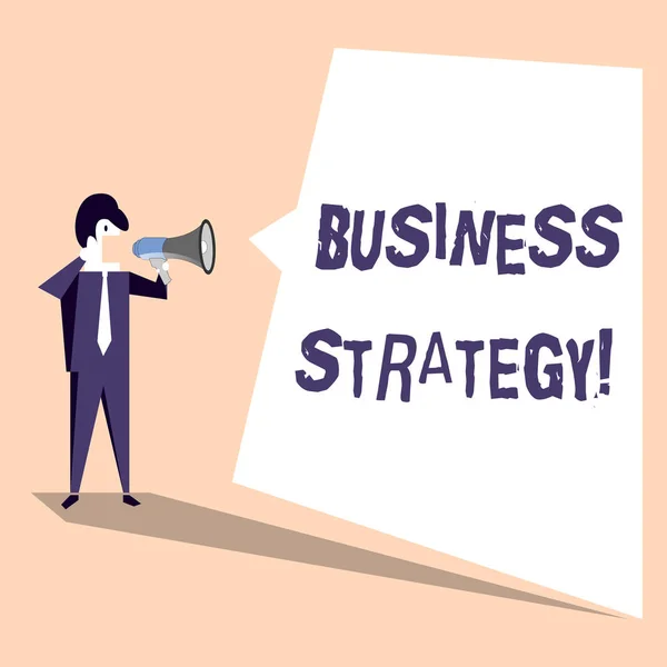 Handschrift Text Business-Strategie. Konzept bedeutet Arbeitsplan eines Unternehmens für die Verwirklichung seiner Vision Geschäftsmann schreit auf Megafon und weißen unebenen Form Sprechblase. — Stockfoto