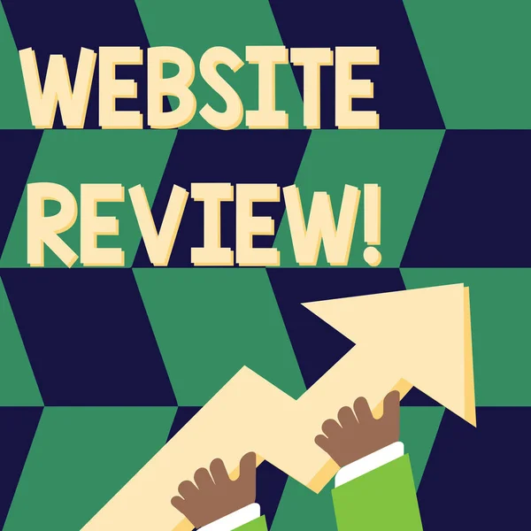 Schrijfnotitie met Website Review. Zakelijke foto presentatie van de ratings en beoordelingen van de klant van bedrijven of service foto van Hand Holding Kleurrijke Enorme 3d Pijl Pointing and Going Up. — Stockfoto