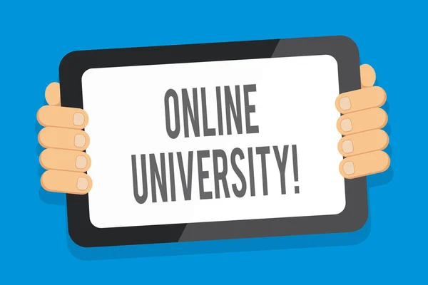 Ordskrivning text Online University. Affärsidé för ger utbildningsprogram via elektroniska medier Color Tablet Smartphone med Blank Screen Handheld från baksidan av Gadget. — Stockfoto