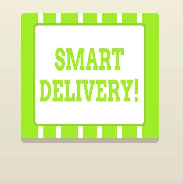 Texto de escritura de palabras Smart Delivery. Concepto de negocio para la solución móvil para entregar y transportar mercancías más rápido . — Foto de Stock