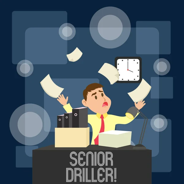 Schreiben Notiz zeigt Senior Driller. Business-Foto zeigt überwachen und formell beurteilen Arbeitsaktivitäten vor Ort. — Stockfoto