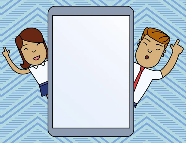 Deux personnes Homme et femme émergent de derrière tablette écran tactile ou Smartphone avec son écran éteint ou en arrière-plan avec leurs index vers le haut. Design photo plat . — Image vectorielle