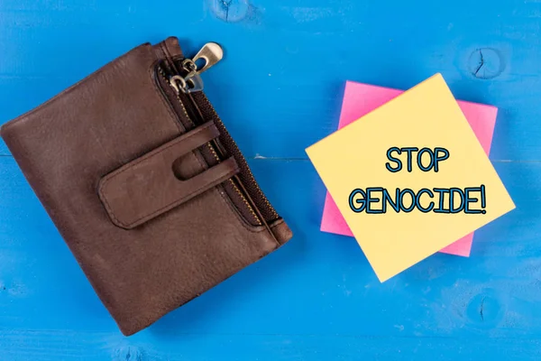 Signo de texto que muestra Stop Genocide. Foto conceptual para poner fin a los asesinatos y atrocidades de mostrar . — Foto de Stock