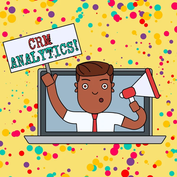 Texto de escritura Crm Analytics. Concepto que significa que las aplicaciones utilizadas para evaluar una organización son los datos de los clientes . — Foto de Stock
